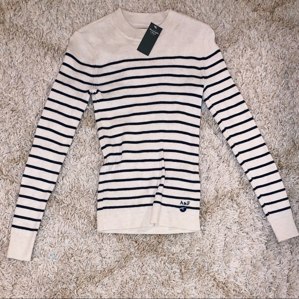 Abercrombie Sweater NEW WITH TAGS